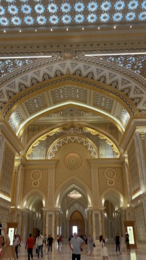 Harshita Ojha Instagram - Pure Beauty and royalty ✨
Qasr al watan is the presidential palace of the UAE and it is located in Abu dhabi,definitely a very aesthetically pleasing place and a must visit ♥️

#dubai #Abudhabi #qasralwatan #travel #tourist #harshitaojha