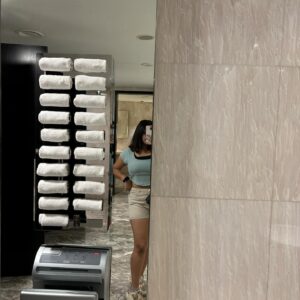 Harshita Ojha Instagram - Abu dhabi ka second day dump ✨
#abudhabi #dubai #dessert #ootd #harshitaojha