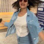 Harshita Ojha Instagram - Lip sync has left the chat Main south delhi se nahi hu 👍🏻😃 #southdelhi #trending #reels #instagram #harshitaojha