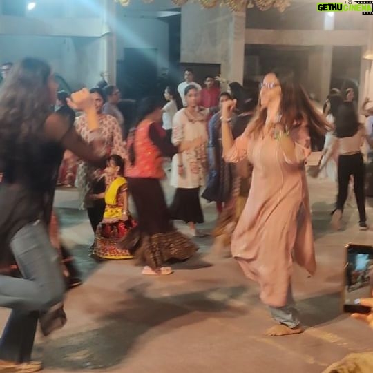 Harshita Ojha Instagram - Energy during dakla goes up and up only 🫶❤️ #dakla #navratri #gujju #gujrati #harshitaojha