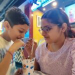 Harshita Ojha Instagram – Jhagda karte hai wo alag baat hai,but maza to aata hai saath me 😂🧿
@gauramojha 
#siblings #instagram #reels #harshitaojha