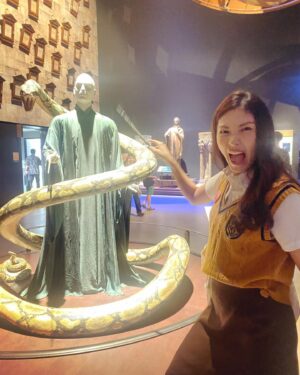 Haruka Tateishi Instagram - どれ載せようか悩んでる間に時間経ちすぎちゃったスタジオツアー第二弾😢🪄✨

最近いろんなところでハリーポッターコラボ見かけるから嬉しい限りです🪄
週末から冷え込むところも多いようなので、皆さん体調お気をつけくださいね🥲

おやすみなさい✨

#studiotourtokyo #harrypotter