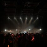 Haruka Kudo Instagram – .
LIVE 2024 -stuffin- 
無事に終える事ができました。全ての皆様に感謝です。
ギリギリまで悩んだ末に辿り着いた、全編カバーライブ
楽曲の力をお借りして、培ってきた表現を丁寧に落とし込んできたつもりです。少しでも届いた、かな？🌔
　　　　　　　　　　　　　　　　　　　　　　　　　　　　　

今持てる全てを、余す事なく持っていこうとし過ぎて、
なかなか前を向いて歌えなかったんだけど、
ラストから２曲目の広がっていくようなイントロを１つギアの上がったバンドメンバーの演奏と大好きな歌詞がぶっ刺さり、ふと顔を上げて、真正面を捉える事ができて。

変なタイミングで泣けてきて、そのまま歌ってて。
大きな心境の変化が本番中に起きていました。
心配かけていたら、すいません。
　　　　　　　　　　　　　　　　　　　　　　　　　　　　　
　　　　　　　　　　　　　　　　　　　　　　　　　　　絶対的信頼のバンドメンバー、音で会話しながら、セッションの楽しさを改めて教えて貰いました。最高！（＾_＾）🧠🎧♪ 

Gt #吉川理 
Ba #黒須克彦 
Key #荒幡亮平 
Dr #高尾俊行

　　　　　　　　　　　　　　　　　　　　　　　　　　　　　また歌えますように。その日をもう少し自信を持って、
胸を張って迎えられますように。そこまで頑張ります。
#stuffin
#har____camera