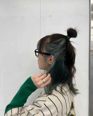 Haruka Kudo Instagram - .
カレンダーイベント、ありがとうございました〜🌐

tops:@aoyama_ladies  sizeM
bottom:@aoyama_ladies  sizeL
glasses:@resee.official 
#遥服#半目