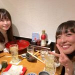 Haruka Momokawa Instagram – 北前そば高田屋品川港南口店さんに行ってきました🫶
いきなりドーーンッと日本酒出てきて楽しかった🍶
お蕎麦もめっちゃ美味しくて日本酒とお蕎麦で和をたくさん味わえて楽しかった〜👏❤️
お蕎麦もこだわってて黒ごまを練り込んだ蕎麦で自家製麺なのが素敵でした👏
川目さんもお酒強いから一緒にたくさん飲めて幸せでした😚
#PR #北前そば高田屋品川港南口店 #品川居酒屋グルメ #品川ディナー #品川居酒屋 #品川グルメ