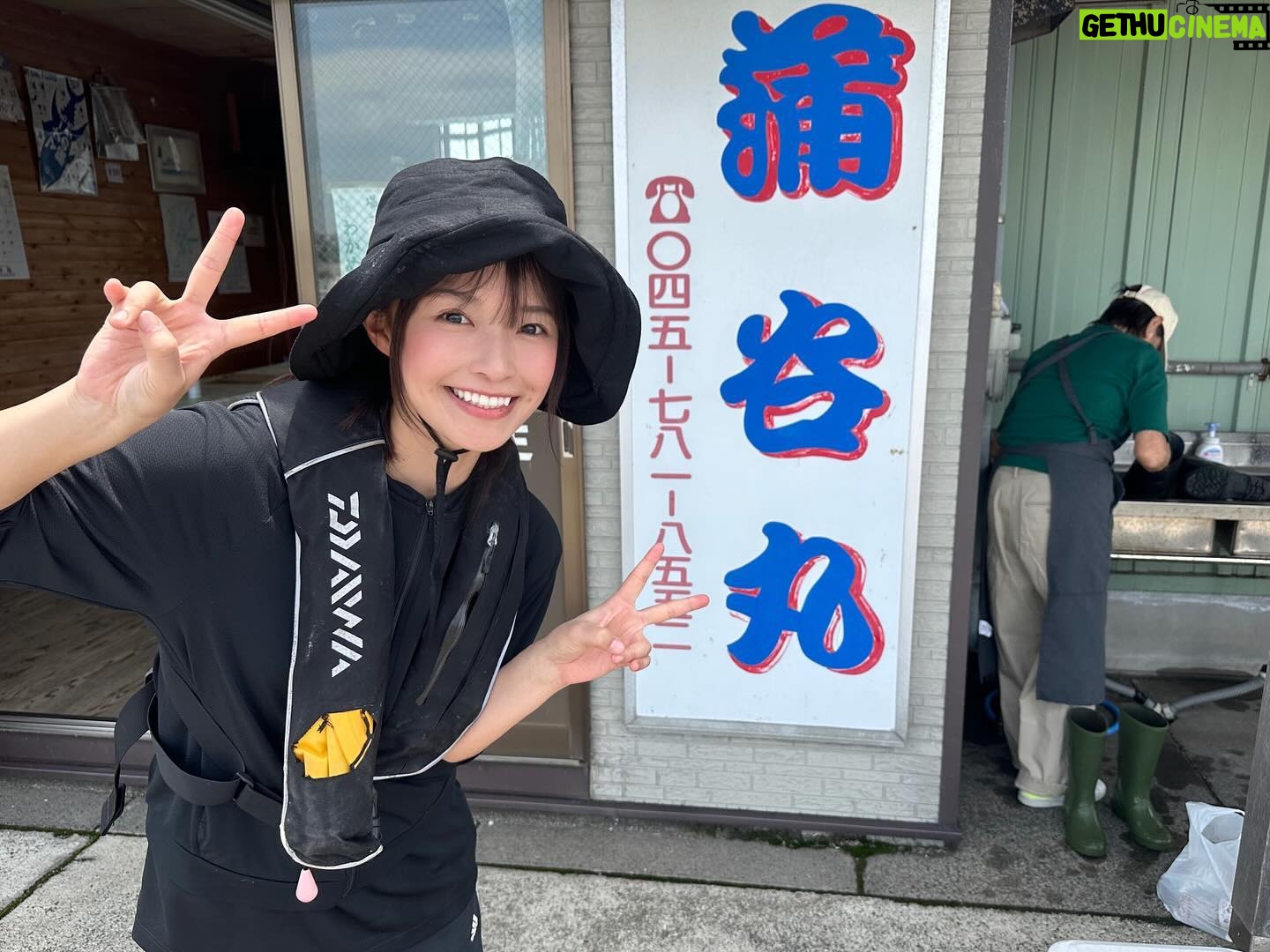 Haruka Momokawa Instagram - 今日は蒲谷丸さんに仕立てでアジ釣りに行ってきました🎣 友達とかみんなで行く釣り楽しいいいい〜✊❤️ いっぱい釣られてくれて感謝です!!!!!!! でも、もっと釣りたいからまた行くの🤭❤️ 美味しそうなアジたくさん釣れて大満足🤭🤭 #蒲谷丸 #サンスポ #金沢八景 #釣り #アジ #アジ釣り #仕立て #釣りガール #釣り好きと繋がりたい #釣り好き #japanesegirl #idol