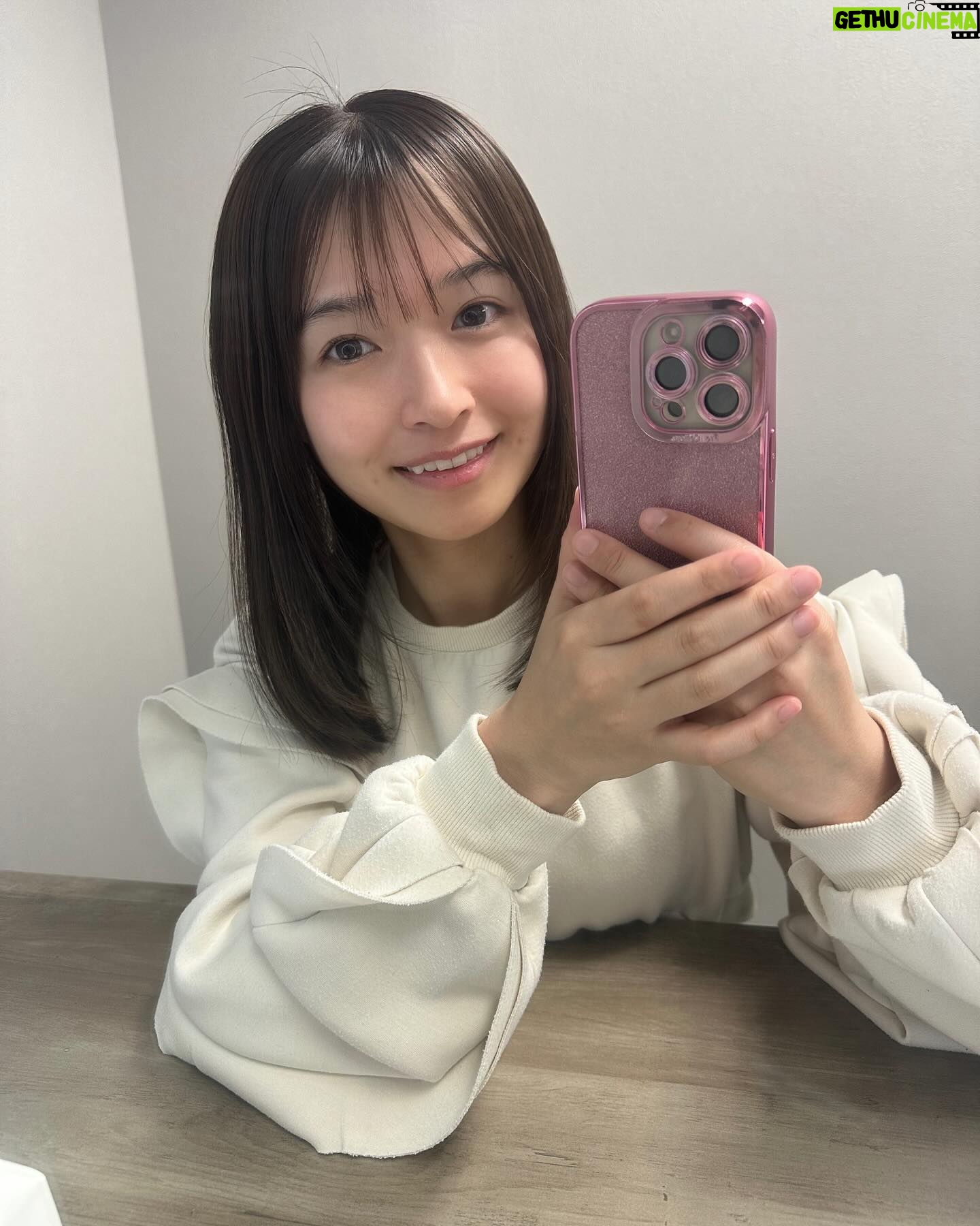 Haruka Momokawa Instagram - 先日、 @unelimit.wao でお肌綺麗にしてもらいました✊ 乳酸菌ピーリングは2回目なんだけど、前回の効果が継続しててビフォーアフターそこまで変わらないくらいお肌が綺麗になっててめっちゃ嬉しい😚❤️ でもね!ちゃんとケアしないと戻っちゃうから大切!!! @unelimitwao_himari さんは今回も可愛くて 癒されながら施術してもらいました❤️❤️❤️❤️❤️❤️ ここだけの話アイドルして欲しいくらい可愛い❤️ これからもお肌ケアお願いします😚❤️ #WAO #西新宿 #お肌ケア #ピーリング #毛穴 #アイドル #美容 #肌ケア #japanesegirl #ldol