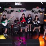 Haruka Momokawa Instagram – ガールズバンド始めました🎤❤️
#ガールズバンド #ボーカル #japanesegirl #idol #uso #バンド #アイドル