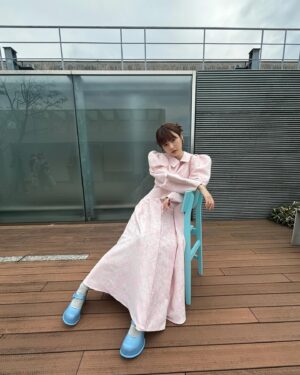 Haruka Shimazaki Instagram - ☁️🎀👶🏻

👗 @hao_yoshienunoda 
💄 @mana_oha