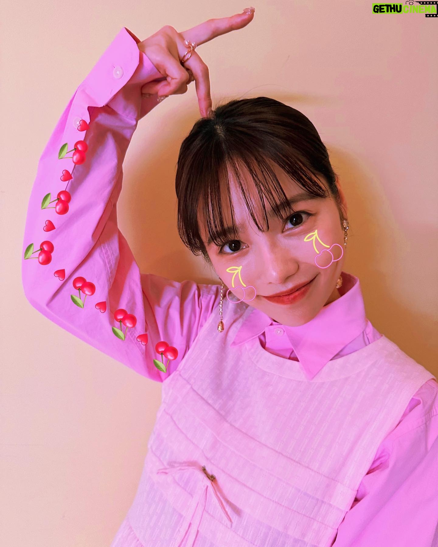 Haruka Shimazaki Instagram - 🍒🍒🍒 H&M @junjun393 Stylist @yuikurose Nail @nailist_mika