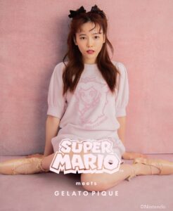 Haruka Shimazaki Instagram - 可愛いでしょーーー？🍑✨ 3月22日から発売されるよ！ 👗 @yuikurose 💄 @nobusawahitoshi 📷 @say0ngs
