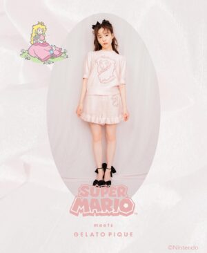 Haruka Shimazaki Instagram - 可愛いでしょーーー？🍑✨
3月22日から発売されるよ！

👗 @yuikurose 
💄 @nobusawahitoshi
📷 @say0ngs