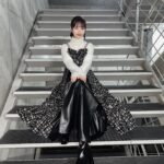 Haruka Shimazaki Instagram - 🖤🩶🖤 H&M @nobusawahitoshi Stylist @hao_yoshienunoda