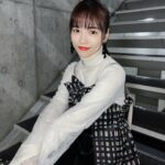 Haruka Shimazaki Instagram - 🖤🩶🖤 H&M @nobusawahitoshi Stylist @hao_yoshienunoda