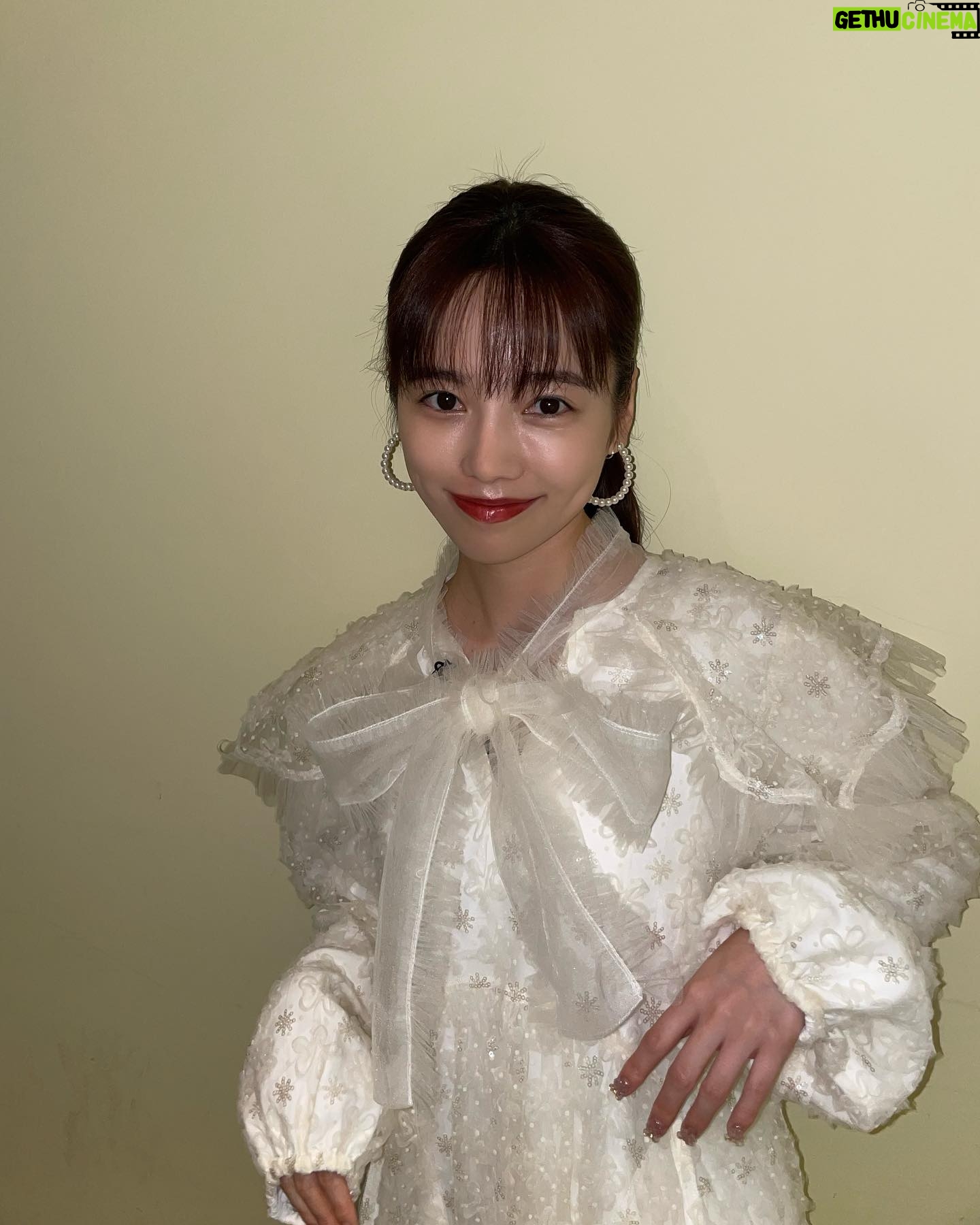 Haruka Shimazaki Instagram - 🎀❄️🎀 H&M @nobusawahitoshi Stylist @yuikurose