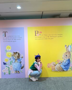 Haruka Shimazaki Instagram - かわいいの渋滞🐰🍰🎀

#ピーターラビット
#peterrabbit