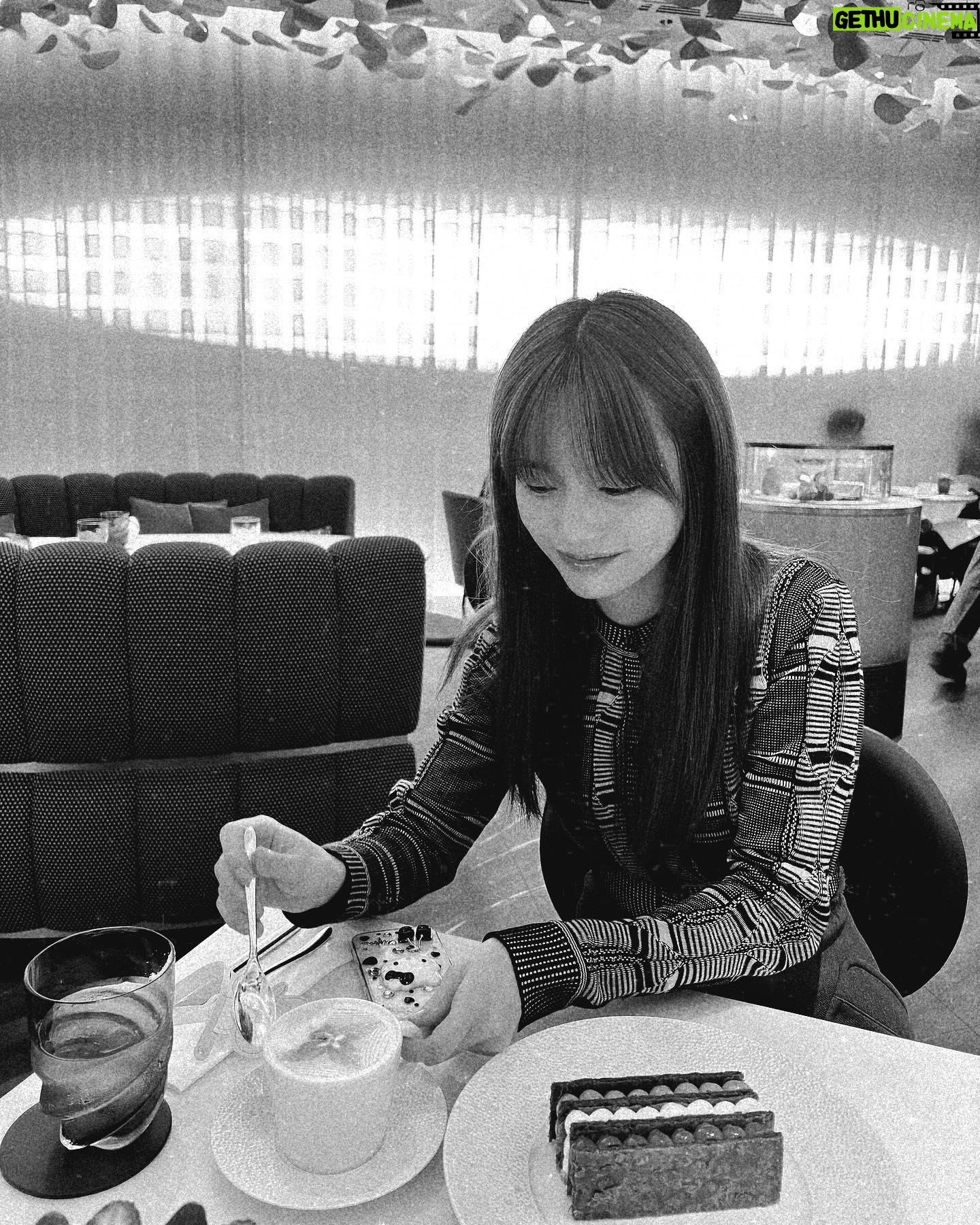 Haruka Shimazaki - 3 Likes - ä¼ę„šš¼
Top @fendi
Skirt @miumiu
Bag @louisvuitton
#ć±ććµć