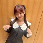 Haruka Shimazaki Instagram - ファンの方に頂いたクロミちゃんと偶然全く同じスタイルで、クロミちゃんと運命感じた日😈🖤 リボンはマネージャーさんが付けてくれたの！🎀 Dress @dreamsisterjane Thank you so much for the lovely gift 🎄 Shoes @miumiu #ぱるふく