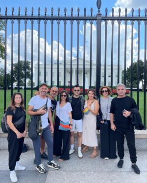 Hasibe Eren Instagram - Amerika turnemizin ilk bölümünü tamamladık , hoşçakal Vaşinktın 👋🏼 #güldürgüldür