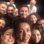 Hasibe Eren Instagram - Bu yaşa kadar daha nice arkadaşımla sahneyi paylaşma fırsatı buldum. Oynayan, seven, emek veren, destekleyen herkesin 27 Mart Dünya Tiyatro Günü Kutlu olsun 🎭