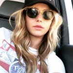 Hassie Harrison Instagram - Can’t believe I forgot yesterday was national left-handed day. Shout out to all my fellow southpaws out there. Keep fighting the good fight! Where my lefties at?! 🥊 ✂️🥢🏓
