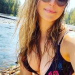 Hassie Harrison Instagram - wanted to introduce y’all to my therapist. fortunately, she’s out of network.