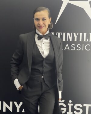 Hatice Aslan Instagram - “Be Style” ile şahane bir haftasonuydu . #dünyadeğiştismokinde 🤍✨ Teşekkür ederim 🙏🏼 @altinyildizclassics 🌟