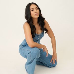 Haven Everly Instagram - Finish the sentence: This is an ad for (wrong answers only)...😜🙈

📸 @sheldonbotlerphotography 

#filipina #filipino #photooftheday #smiling #lightscameraaction #mondayvibes #readyforsummer #indoorphotography #picoftheday #goodvibesonly #happymonday #feelgood #pinay