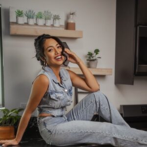 Haven Everly Instagram - Who else is feeling the retrograde? 🪐

📸 @dropfocus 

#mercuryretrograde #keepsmiling #athome #filipina #filipino #gottakeepsmiling #photoshoot #mondayvibes