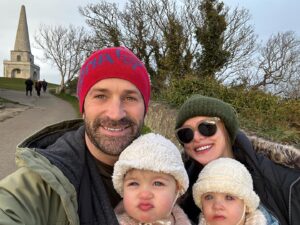 Hayley Erin Instagram - Winter strolls avec Juno et Maude #JunoetMaude