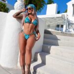 Hayley Davies Instagram - Wanna have a pool day ? ☀️ x #poolday #bikinilife #miami