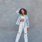 Hayley Law Instagram - More ’90s goodness ✨💿 🤍 from @levis SilverTab. I’m obsessed with these throwback overalls 😍 get ‘em now @kohls. @gavinleatherwood is not included with purchase. #liveinlevis #kohlsfinds #ad