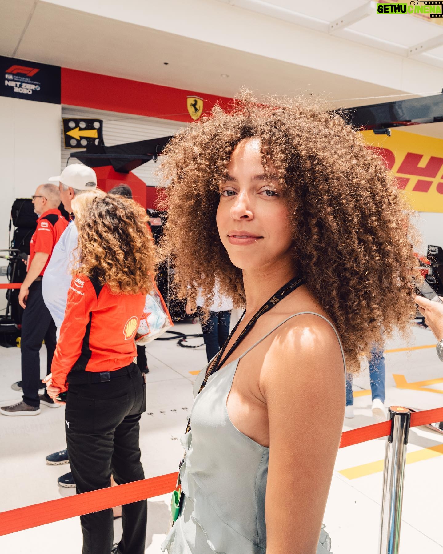 Hayley Law Instagram - Your new Formula 1 correspondent? 🤔 sí o no?