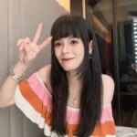 Hayley Woo Instagram – ✌🏻☺