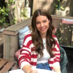 Hazal Adıyaman Instagram - Bugün.// Bir yakadan diğer yakaya, sonra yeniden diğerine, ertelenen ve nihayet halledilen bir takım işler, dostlarla sarılmaca, konuşmaca, bazen de susmaca, totalde yaklaşık 15bin adım. Gökyüzü de pek güzeldi, kamera benim gördüğümü göremedi. Olsundu. ✍🏻