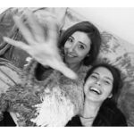 Hazal Adıyaman Instagram – Vermiceeem vermicem! #32diş #banaöylebakma  #biablanolmasıçogzelbişey #gidecekgönlümünefendisi #vermicemişte
