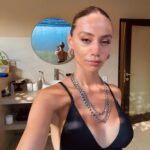 Hazal Benli Instagram –