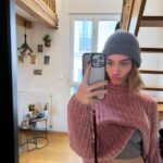 Hazal Benli Instagram - 🙂😕🥰😘😗
