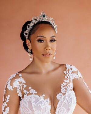 Hazel Renee Instagram - Out Of All The Things In 2022 The Best Part Was Getting Married To My Person. Not A Title But THEE Person I Need When I’m Up. When I’m Down. To Vent To. To Laugh With. To Cry On. To Smile At. To Turn Up With. To Cuddle Up With. To Argue. To Love On. To Do This Here Life With!!

All I Know Is Marriage Is NOT For The Weak! Everyday It’s A Choice To Do Right By Someone Else. To Be Selfless And To Place Someone In Your Shoes And Be Kind And Show Up To Give Them Unconditional Love. To Love Them Through Their Flaws. To Make Room For Mistakes. To Learn And Grow Together. To Remove The Pressure Of Being Perfect And Let Your Hair Down. To Trust Without Limits. To Have A Partner To Weather The Storm With While Embarking On The Beautiful Days. To Make Life Brighter and Easier For. To Continue To Pray Over And Uplift Even When Things Just Seem Outta Whack. 

My Person. My Bestfriend. My Husband. MI AMOR. We Are The Same Type Of Wild But Differ In Taste Buds. @money23green You Have Changed Me From Elsa To MamaB While Still Allowing Me To Be ME. I Can’t Thank God Enough For YOU! I Love You Always💚 Look What Just Having Fun Turned Into When That Fork In The Road Came Stared At Me! Thank You To Our Family & Close Friends That Shared In & Supported Our Journey & Big Weekend! It Was Thee Littest🔥😜 #ForeverSeeingGreen #BlackLove  #WeGoinBeLivingLikeThisForTheRestOfOurLIVES 💚

Wedding Planner: @diannvalentine 
Photographer: @ravieb @stanlophotography 
Makeup: @enhancedbyteisha 
Hair: @darealterrencedavidson 
Wedding & Reception Gown Of My DREAMS: @inesdisanto 

MADE IT TO VOGUE! VOGUE YALL!! Link Lives Forever: https://www.vogue.com/slideshow/draymond-green-hazel-renee-san-diego-wedding?fbclid=PAAaaeh-0pN4CWPJNvTN0CGNyMGFd5SJ54QT5DhQLSXZ0XDa4xg7qPHo_3wDM