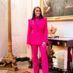 Hazel Renee Instagram - WOW! What An Experience Con Mi Amor At The @whitehouse !! Always Grateful To Share In These Moments With You @money23green Congratulations💚 What A Honor For The Champs Feeeelinnngggg Very Presidential ✨ SN: @vp knew exactly who I was wearing and shared her love of the shoulder pads with me. -Nancy Pelosi knew who I was and came up to me and said how my man is her favorite and she loves the way he plays….I’m just sayin lol -I took a bunch of napkins out of Jackie O restroom because the secret service told me to🤷🏽‍♀️ The Details on Big Pink💖 Suit: @sergiohudson Dressed By: @marisabakernm @codeconciergela Glam By: @hairbypkk @enhancedbyteisha D’s Custom Suit: @richfresh #DubNation #Warriors #WhiteHouse #BarbieCore💞