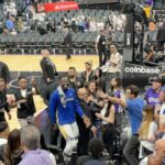 Hazel Renee Instagram - BESOS😘AHHHH Fire #Game7 @money23green Get Down To That Black Jogger…It’s WAR! OTTN #Warriors 💙💛