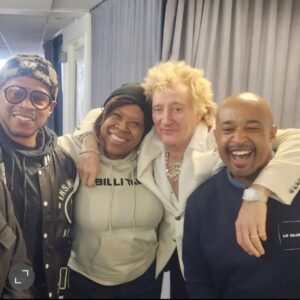 Heather B. Instagram - How does one wake up in the morning, come to work and then just randomly sees THE LEGEND. THE ICON. "ROD. STEWART." in the HALLWAY????!!!!

LIKE HOW????? 

And THEN ...he had THE NERVE to introduce himself TO ME????? BRUH????!!!!

Lemme share something with yall. 

My (late)  grandmother Carrie Gardner ALWAYS told me to STAY HUMBLE.

 "It's ALL GOD'S ANYWAY" she would say. 

Today Mr. Stewart's humility reminded me of her words. 

Imagine. This man has been in the entertainment industry for 6 DECADES. 

I'M SURE he's seen and met close to IT ALL. 

IF HE STILL has the grace, kindness and LOVE in his heart to introduce himself: (AT 79 YEARS OLD)  Take pictures and then BLESS US with his prayer and postive words....AND ALL YOU'RE DOING IS COMPLAINING. MAD. AND ROLLING YOUR EYES at other folks HARD WORK and BLESSINGS: Then bruh, chick....

YOU da WHOLE problem. 

Thanks @liamdavenport for the flick. 

And shout out to @realsway and @iammikemuse
