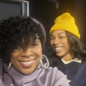 Heather B. Instagram - Seems like we're doing the "skully"thing today at #SWAYINTHEMORNING Black, Purple and Gold. 🖤💜💛

Love @realsway and @itstracyg  #CREWLOVE