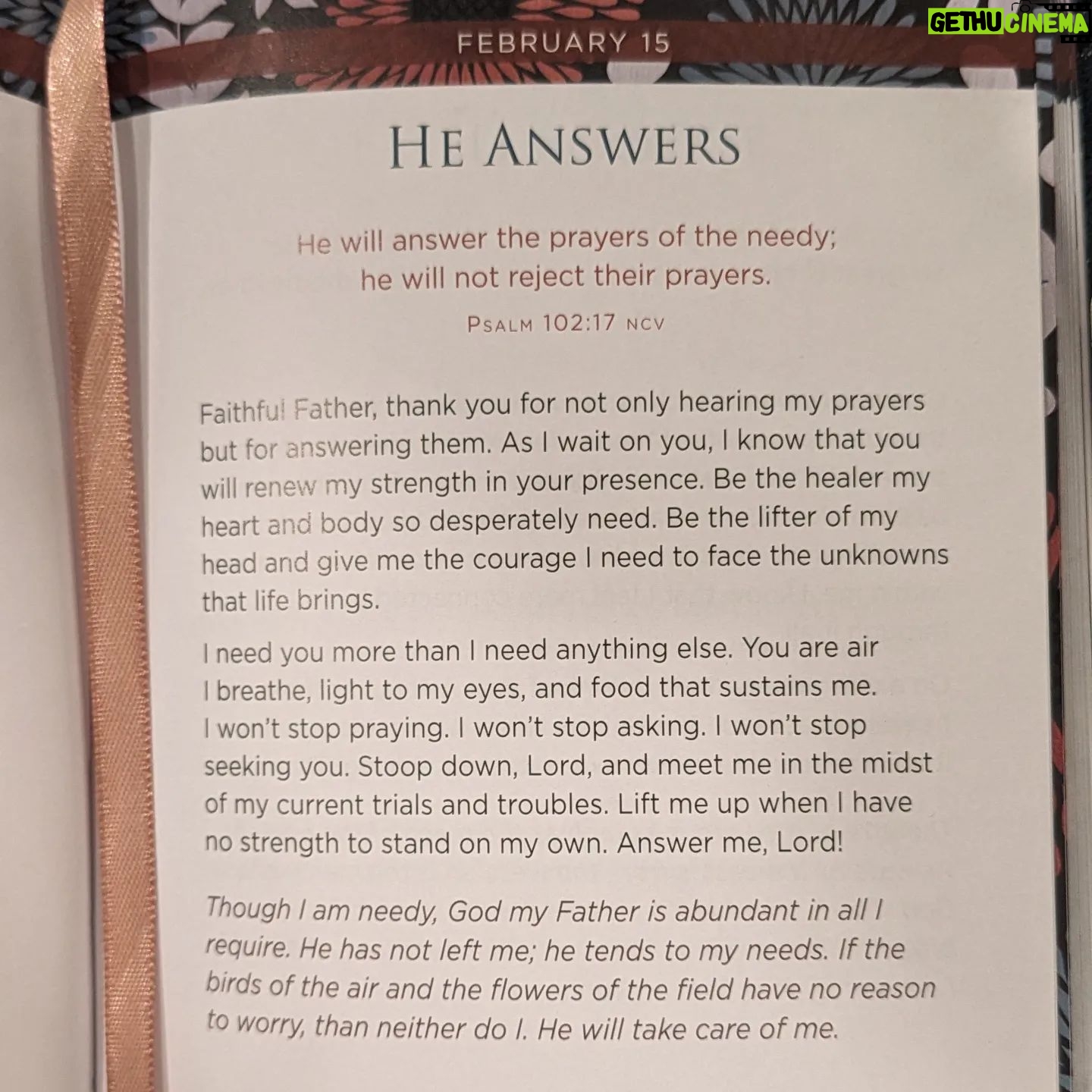 Heather B. Instagram - GOD MORNING 🌄!!! TODAY IS HERE HAPPY HOUR CREW! BREATHE. STAY. ENCOURAGED. WRITE DOWN ONE THING THAT YOU ARE THANKFUL FOR. ONE THING!!! AND THEN WALK WITH FAITH THROUGHOUT THIS DAY KNOWING THAT YOU PRAYED A PRAYER OF "THANKS" REGARDLESS OF WHAT YOU'RE DEALING WITH. AMEN! #THEHAPPYHOURWITHHEATHERB #THANKYOUGOD