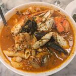 Heather B. Instagram - Sway got me out here in The Bay! Yeee!!! I'm taking selfies...he's texting... I'm finding good places to eat (The Cioppino @ Sotto Mare was crazy)...and he's Bay Reppin'