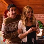Heather Graham Instagram - #BestChristmasEver is now streaming on @netflix 🎄🌟🎁❤️✨
