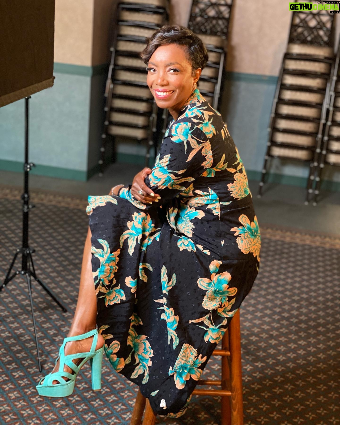 Heather Headley Instagram - Hello #wednesday! Interview days aren’t too bad when you have fun people to talk to, and fun things to talk about!