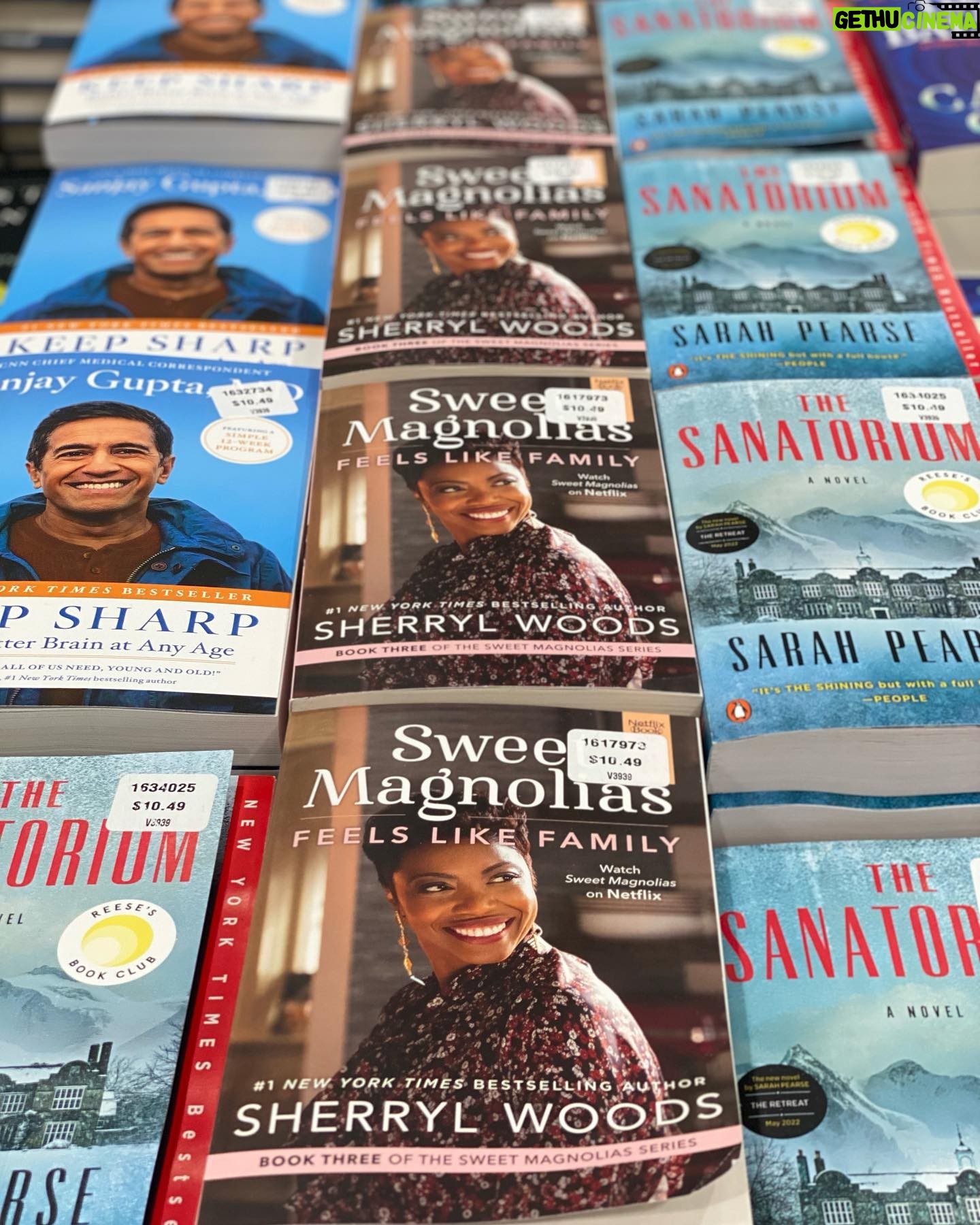 Heather Headley Instagram - Some days you go to that heavenly-warehouse-on-earth, @costco to get one thing (and ultimately catch the #Costco curse and buy 20, but I digress…) and you see your face all over the book section. I’d like to pretend that I had some part in writing this book, but that honor goes to @sherryl_woods_author ! I LOVE Costco, and i love books, so the fact that I’ve made it HERE, is enough for me today 😃! Grab a copy! #threemoreweeks #sweetmagnolias #seasontwo #helen @netflix #pouritout