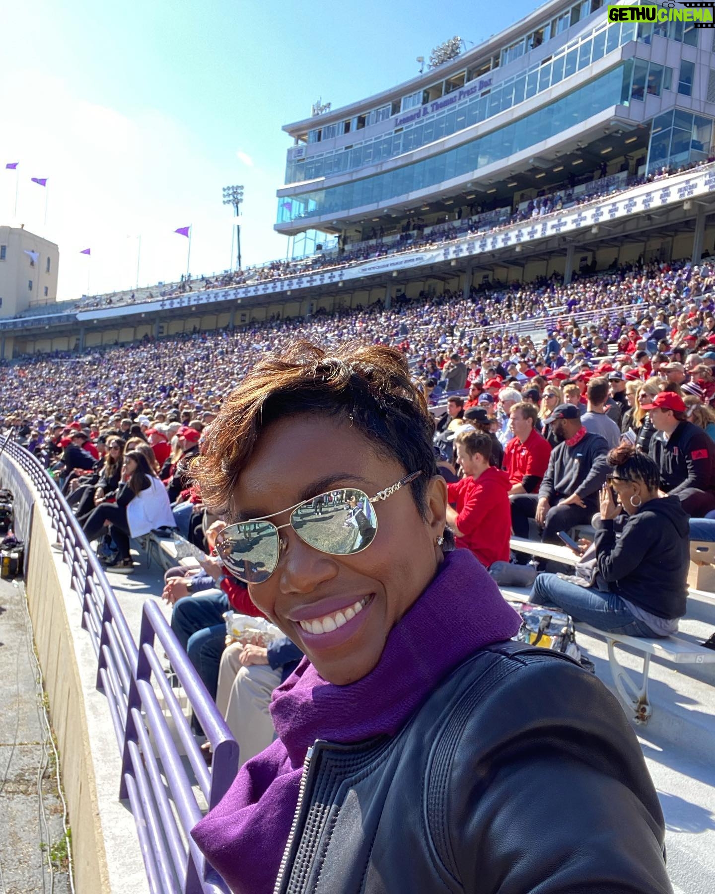 Heather Headley Instagram - ‘Hanging at the #almamater today. If I’m to pretend I’m an athlete…This is as close to the field as they’ll let me, and rightfully so 😃! #Football 🏈 ! @northwesternu @nufbfamily #weloveourCATS #GOCATS