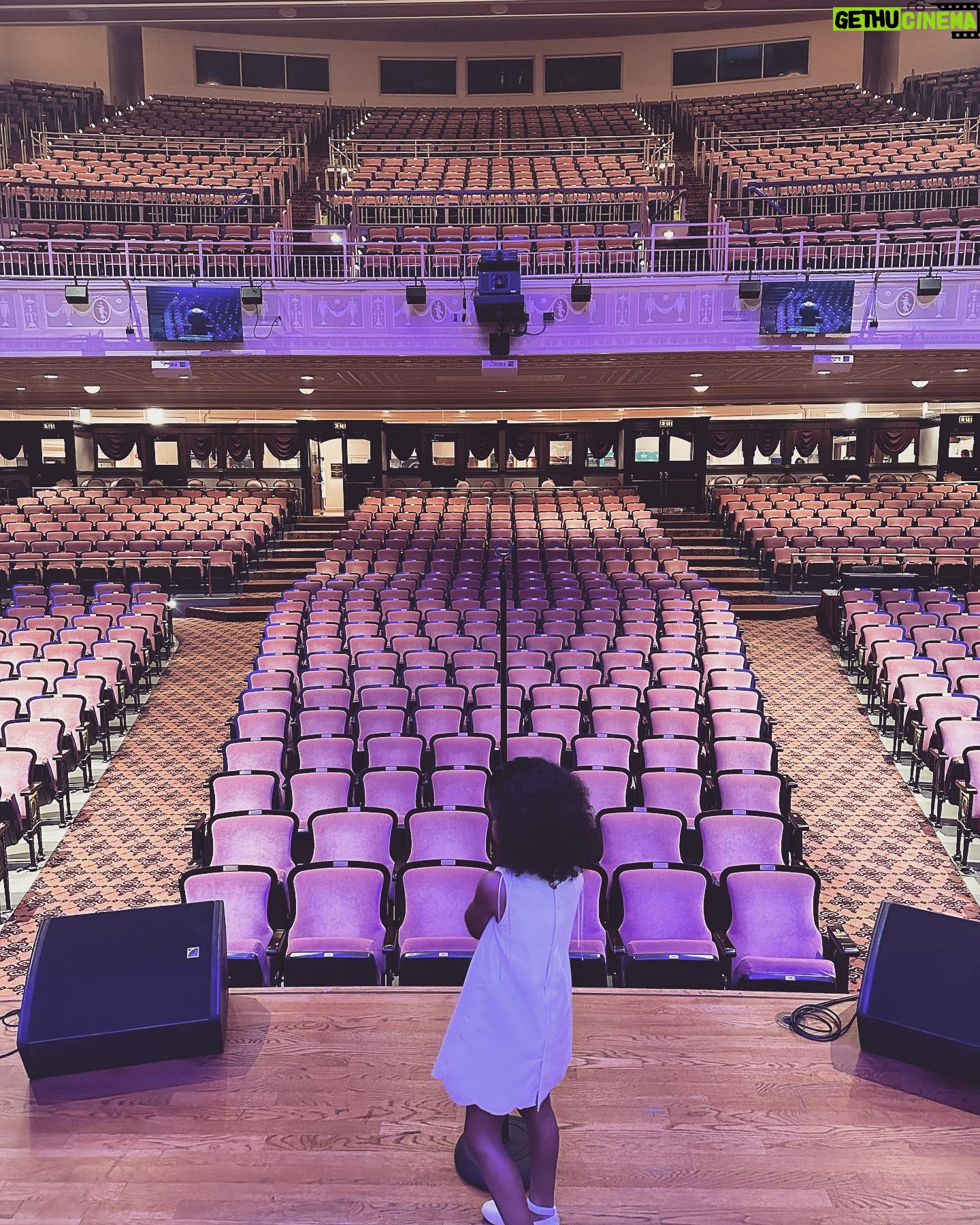 Heather Headley Instagram - This little one wants my job… And I have a feeling that one day, she just may get it! Until then, I’ll try my best to keep it…I’ll just have to get as cute as she is 😆! #iloveher #mommydays @indysymphony #happysunday